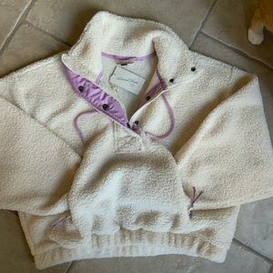 NWT Universal THREAD Winter White Faux Shearling Pullover Jacket/Sweater Sz M